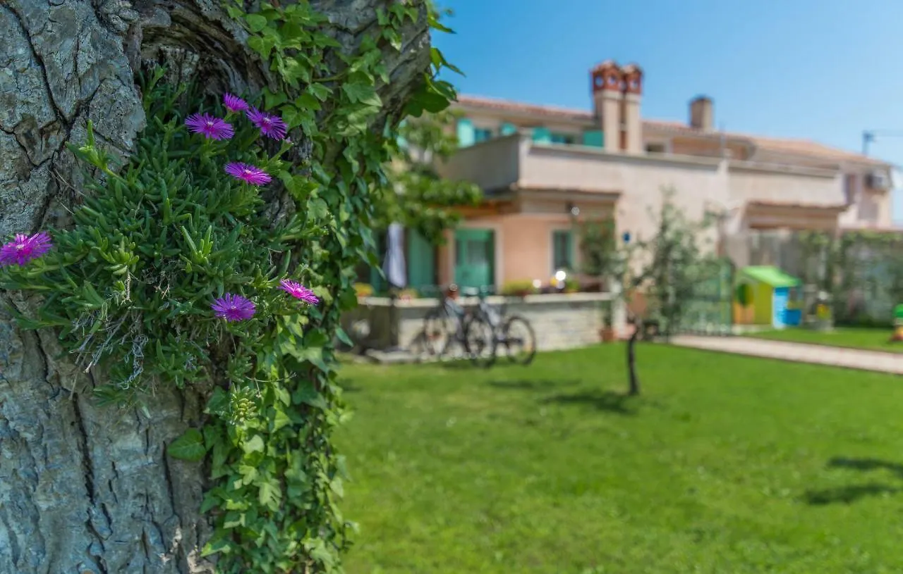 فيلا House Ulika Šišan بيت للعطل