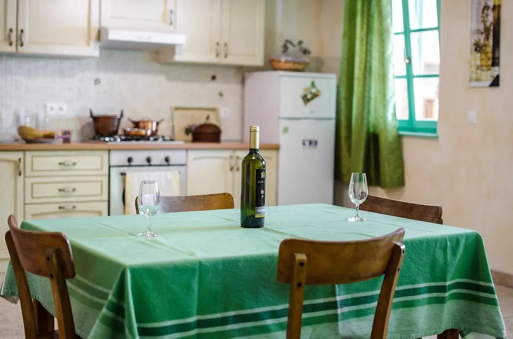 House Ulika Holiday home Sisan